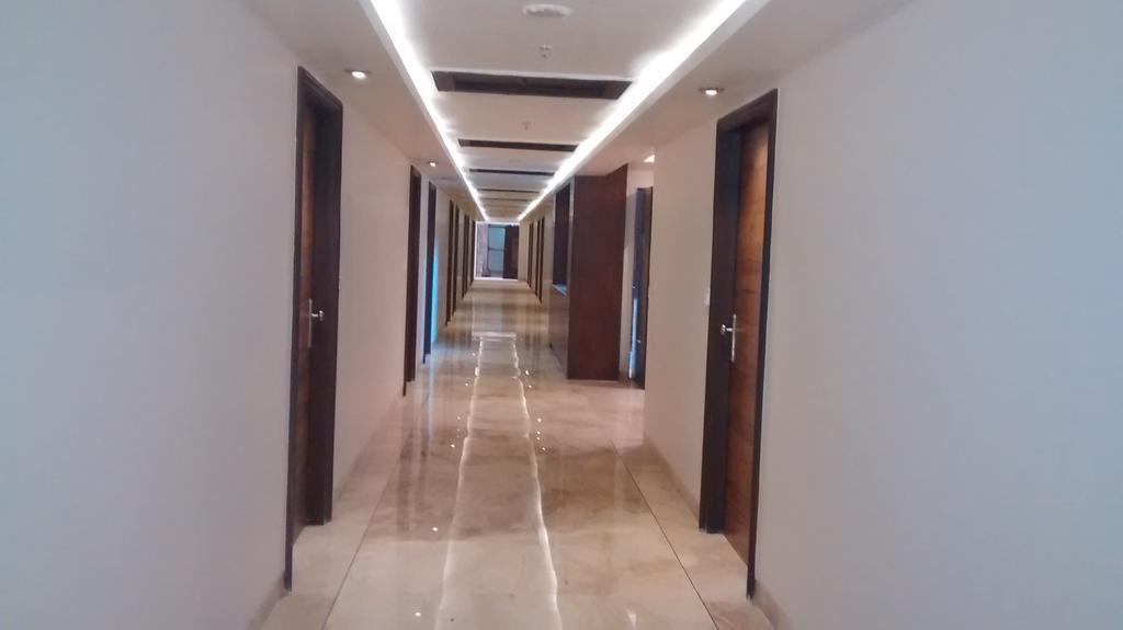 Wingston A Treehouse Hotel Goverdhan Radha Kund Exterior photo